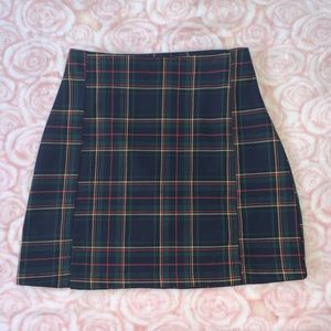 **MUST GO** Brandy Melville Plaid Skirt